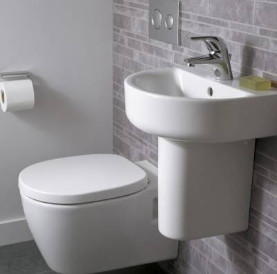 Ideal Standard - Consept Asma Klozet, Yavaş Kapanır Kapak Dahil - E785001TK - 2